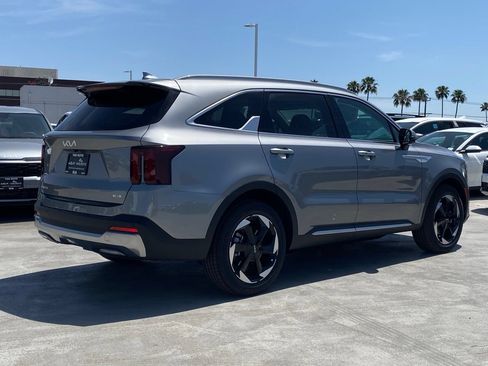 New 2026 Kia Sorento EX FWD image 3