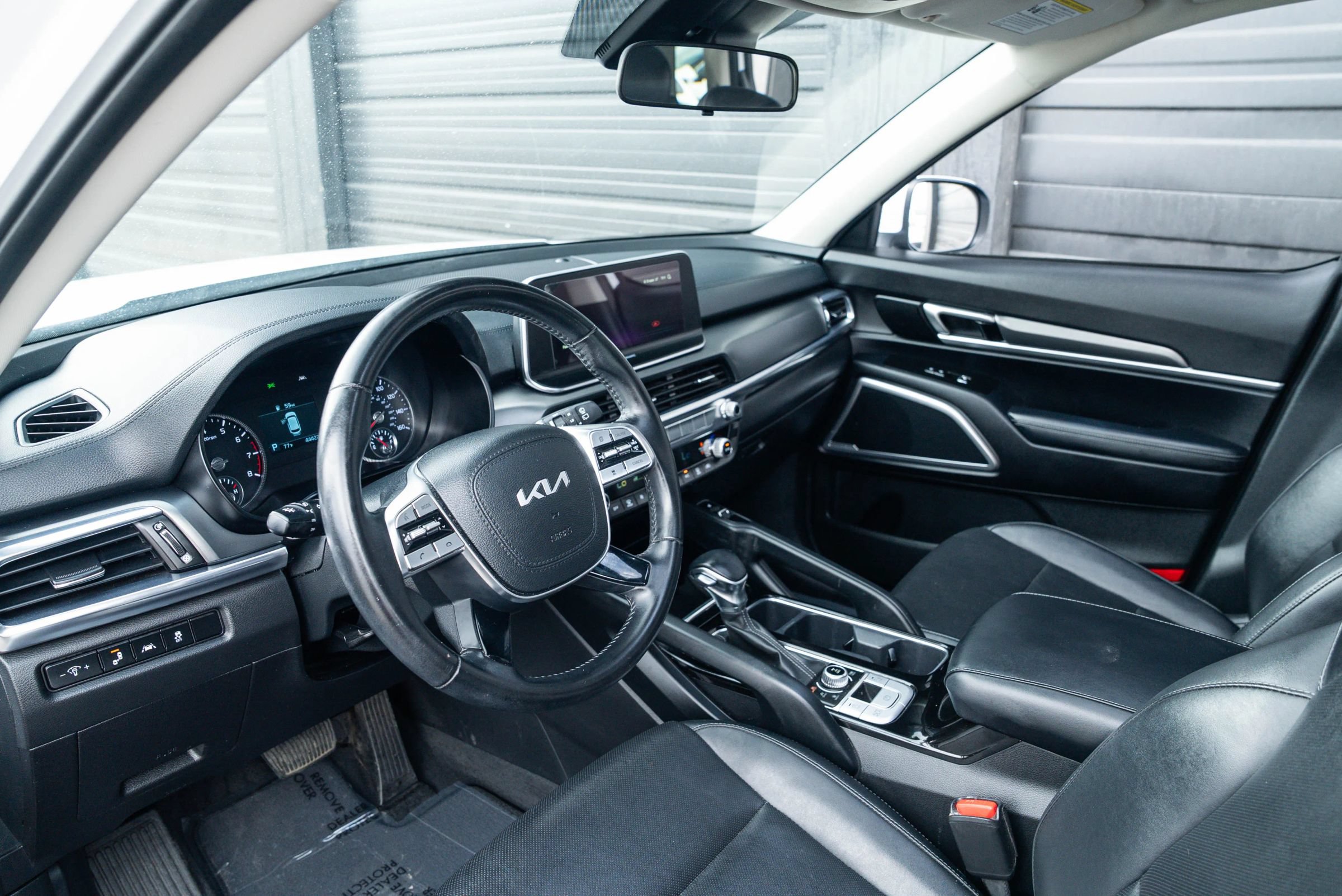 Used 2022 Kia Telluride S AWD/4WD image 16