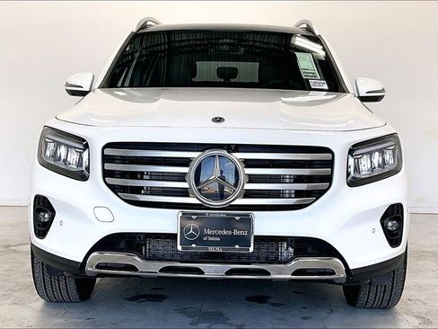 New 2026 Mercedes-Benz GLB 250 4MATIC image 3