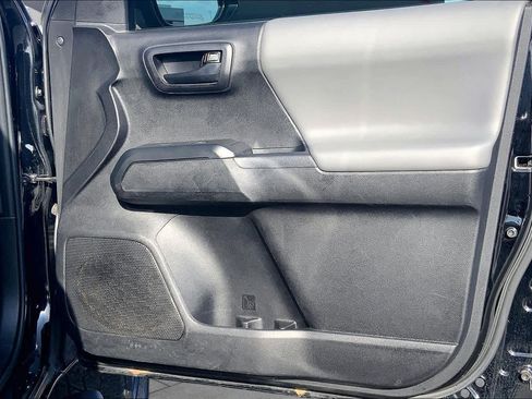 Used 2023 Toyota Tacoma SR AWD/4WD image 23