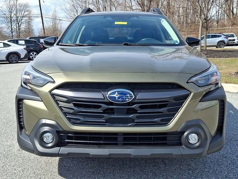 Certified 2025 Subaru Outback Premium image 3