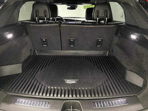 Used 2020 Cadillac XT4 Premium Luxury w/ Driver Awareness Package image 12