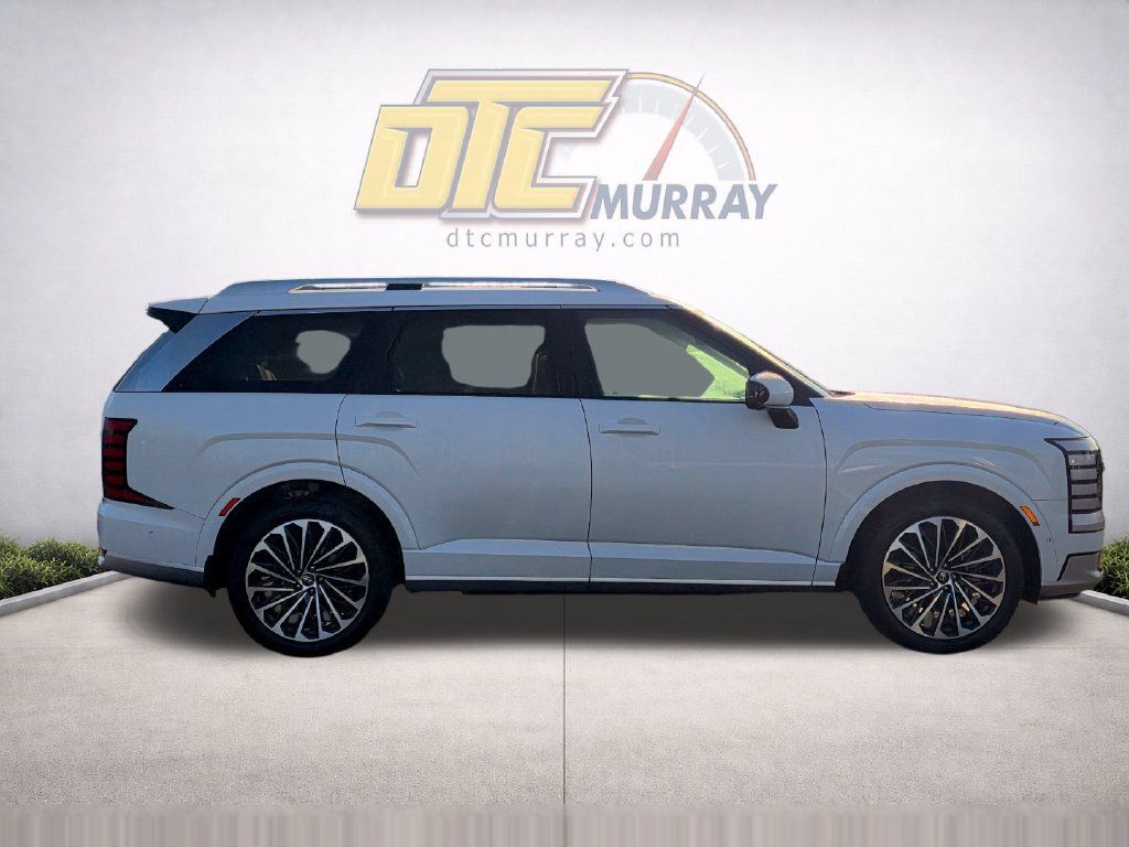 Used 2026 Hyundai Palisade Calligraphy FWD image 4