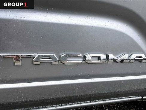 Certified 2025 Toyota Tacoma SR5 AWD/4WD image 32