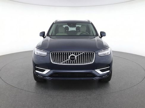 Certified 2024 Volvo XC90 B6 Plus AWD/4WD image 5