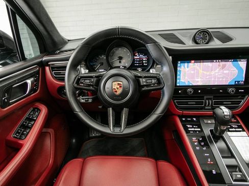 Used 2022 Porsche Macan S AWD/4WD image 14
