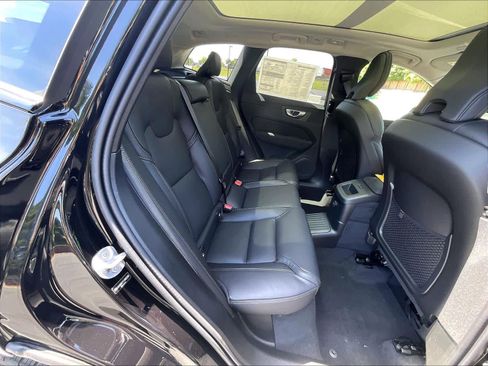 New 2026 Volvo XC60 T8 Ultra w/ Climate Package AWD/4WD image 26