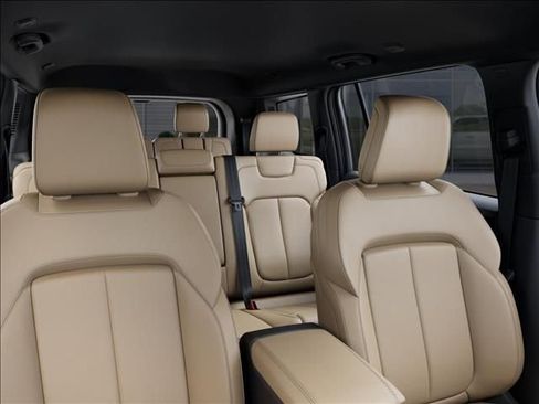 New 2025 Jeep Grand Cherokee L Limited image 26