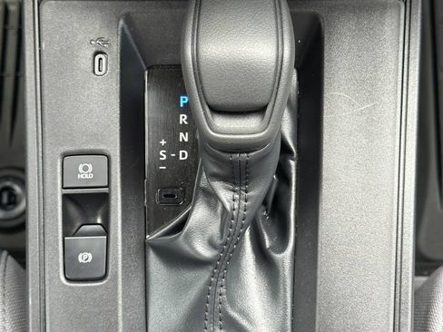 Used 2026 Toyota Corolla Cross AWD Hybrid w/ Cold Weather Package image 32