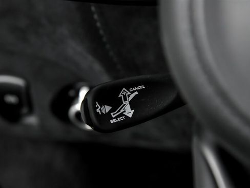 Used 2020 McLaren 720S Spider RWD image 27
