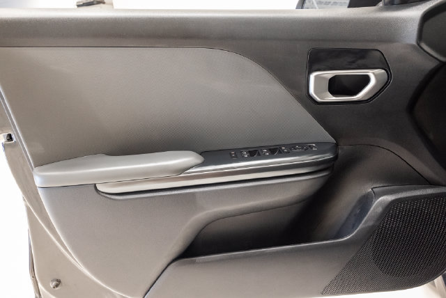 Used 2025 Kia K4 FWD image 8