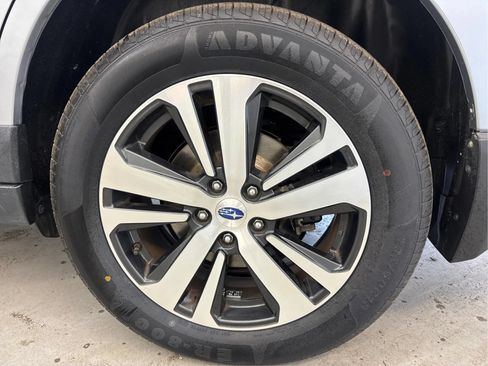 Used 2019 Subaru Outback 2.5i Limited AWD/4WD image 29