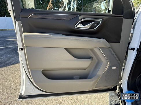 Used 2023 Chevrolet Suburban Z71 image 25