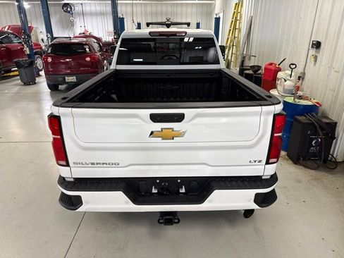 Used 2025 Chevrolet Silverado 2500 LTZ w/ Z71 Chrome Sport Edition AWD/4WD image 11