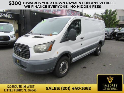 Used 2015 Ford Transit 250 130 Low Roof image 2
