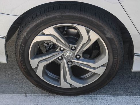 Used 2020 Honda Accord EX-L image 17