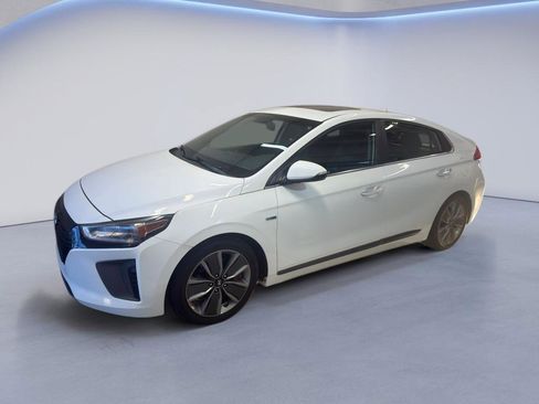 Used 2017 Hyundai Ioniq Limited image 3