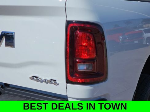New 2026 RAM 2500 Tradesman w/ Chrome Appearance Group AWD/4WD image 39