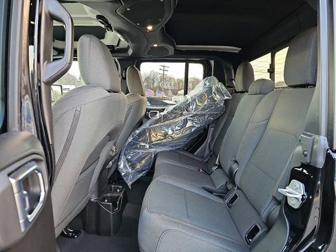 New 2026 Jeep Gladiator Sport image 6