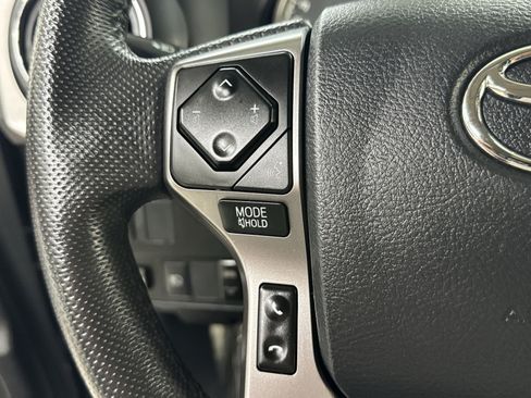 Used 2023 Toyota Tacoma SR5 AWD/4WD image 45