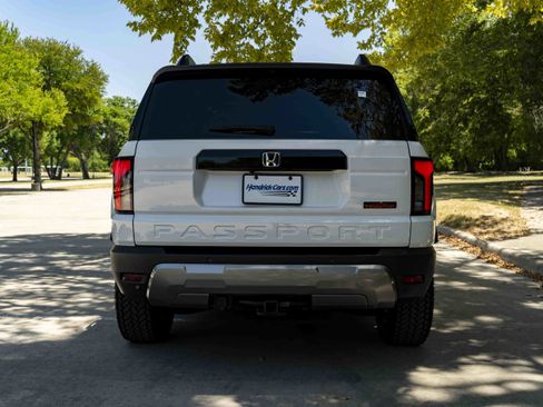 Used 2026 Honda Passport TrailSport image 8