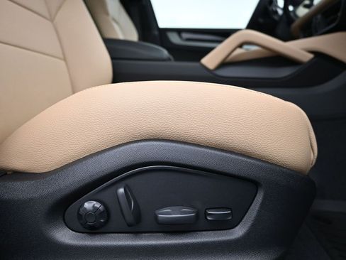 New 2026 Porsche Cayenne S image 15
