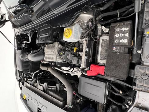 Used 2022 RAM 1500 Laramie AWD/4WD image 31