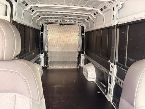 Used 2017 RAM ProMaster 3500 w/ Premium Appearance Group image 24
