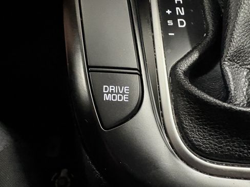 Used 2023 Kia Soul LX w/ Option Group 015 FWD image 18
