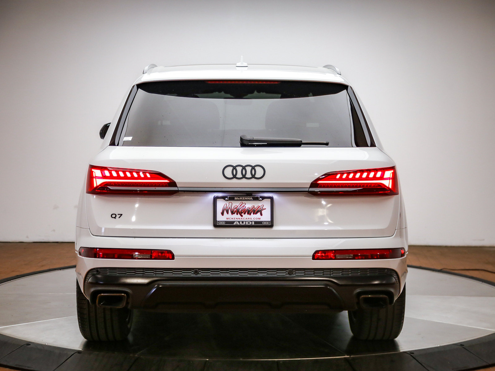 Certified 2025 Audi Q7 2.0T Premium Plus w/ Premium Plus Package AWD/4WD image 6