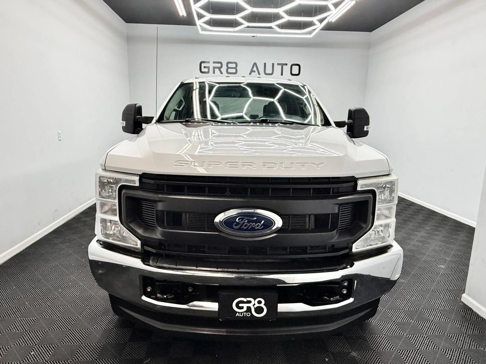 Used 2022 Ford F250 XL w/ Power Equipment Group AWD/4WD image 2
