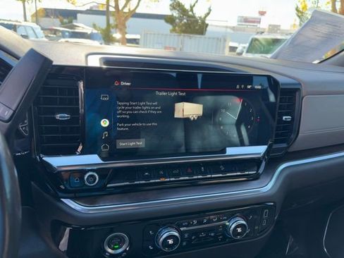 Certified 2022 GMC Sierra 1500 SLT image 18