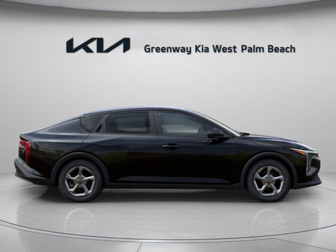 New 2026 Kia K4 FWD image 9