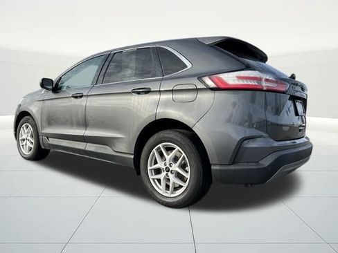 Used 2023 Ford Edge SEL image 3