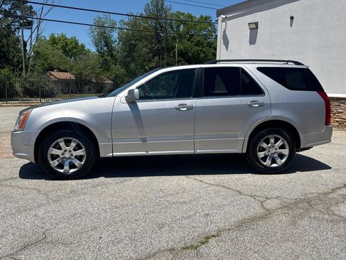 Used 2006 Cadillac SRX w/ Drivers Level One Package AWD/4WD image 3