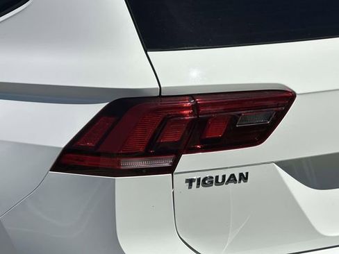 Used 2021 Volkswagen Tiguan S AWD/4WD image 9
