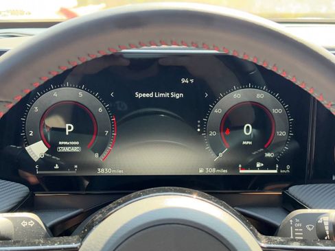 Used 2025 Nissan Kicks SR FWD image 14