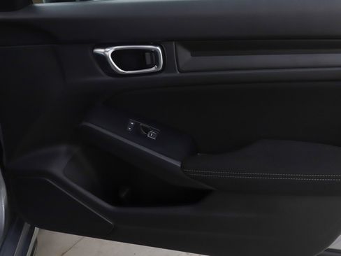 Used 2025 Honda Civic Sport image 9