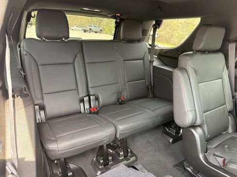 Used 2021 Chevrolet Tahoe Z71 w/ Z71 Off-Road Package image 19