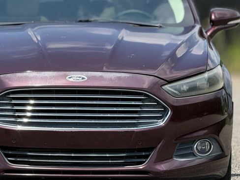 Used 2013 Ford Fusion SE FWD image 12