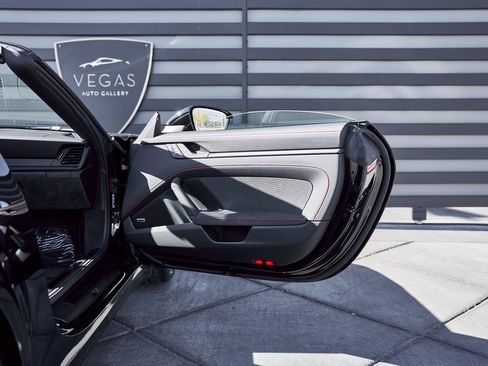 Used 2026 Porsche 911 Carrera GTS w/ Premium Package image 22