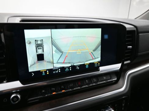 Used 2022 GMC Sierra 1500 SLT w/ SLT Premium Plus Package image 16