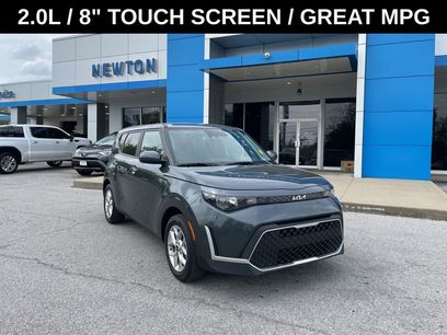 Used 2025 Kia Soul LX w/ LX Technology Package