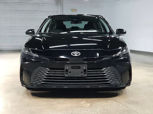 Used 2025 Toyota Camry LE FWD image 2