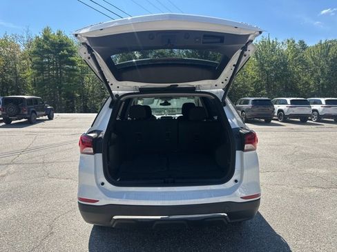 Used 2024 Chevrolet Equinox LT image 7