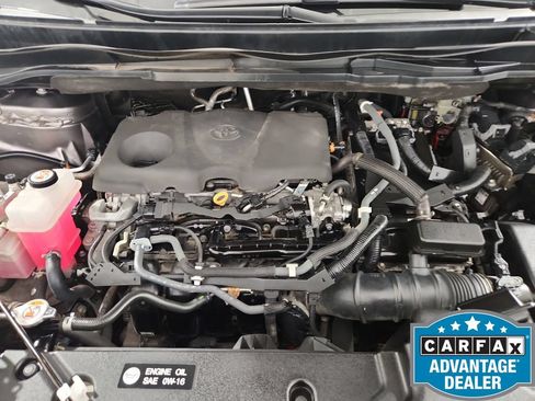 Used 2022 Toyota Sienna XSE FWD image 42