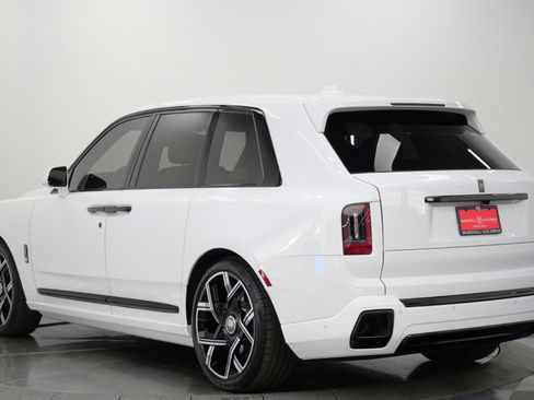 Used 2025 Rolls-Royce Cullinan Black Badge AWD/4WD image 7