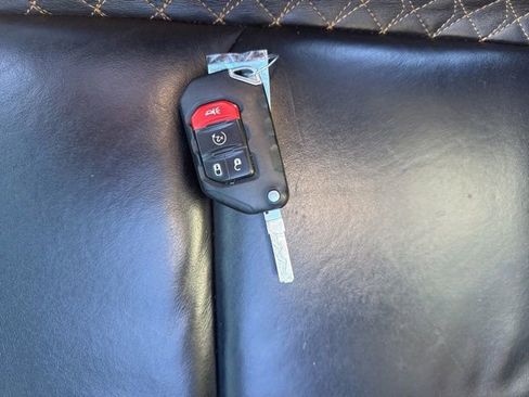 Used 2020 Jeep Wrangler Unlimited Sahara image 11