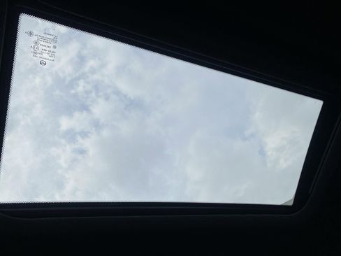 Used 2021 MAZDA CX-9 Signature image 11