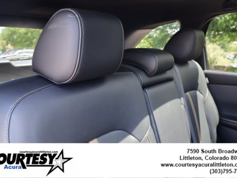 Used 2025 MAZDA CX-70 Plug-In Hybrid w/ Premium Plus AWD/4WD image 32